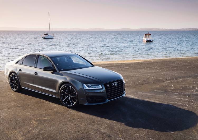 Audi S8 preview
