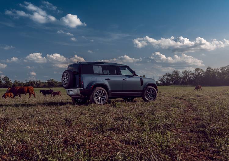 Land Rover Defender preview