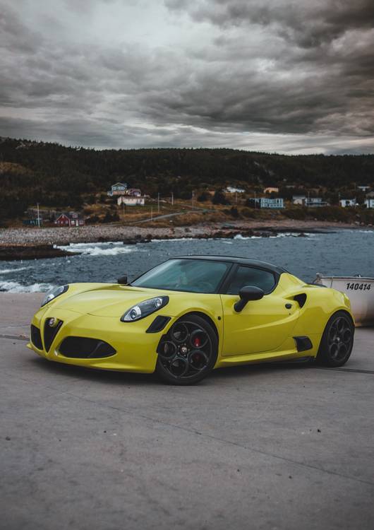 Car Alfa Romeo 4C preview