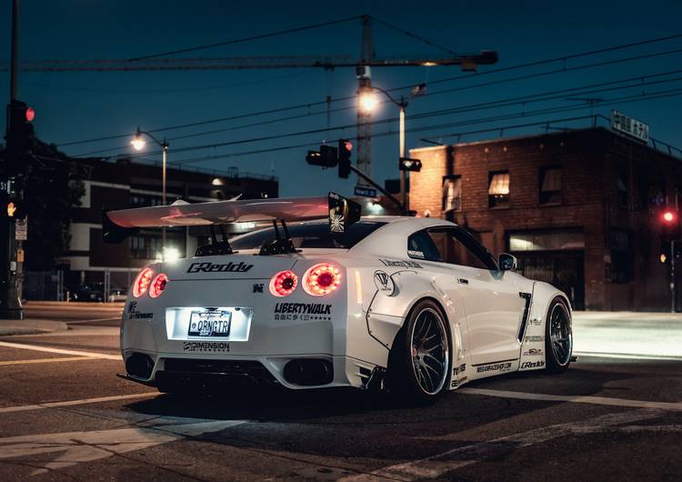 Nissan GT-R R35 preview