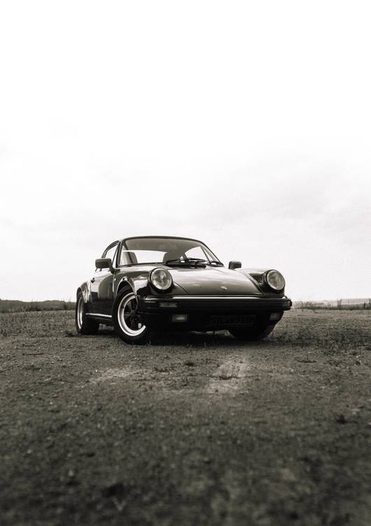 Porsche 911 Carrera 3.2 preview