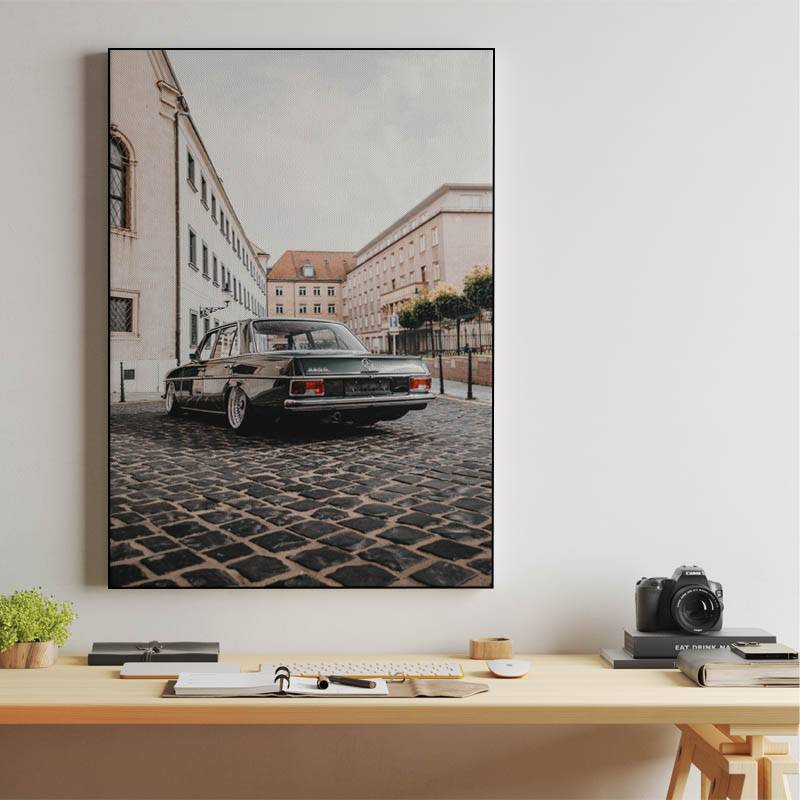 Mercedes-Benz W115 preview