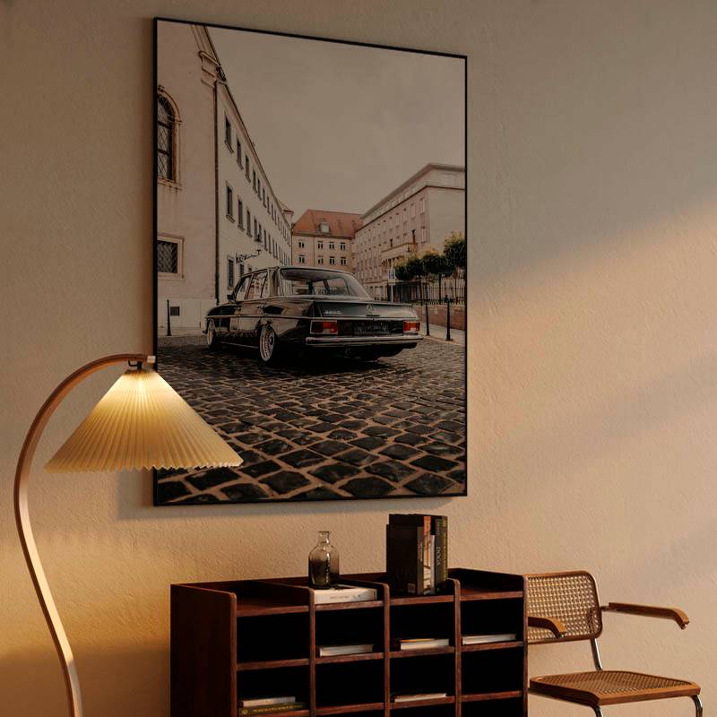 Mercedes-Benz W115 preview