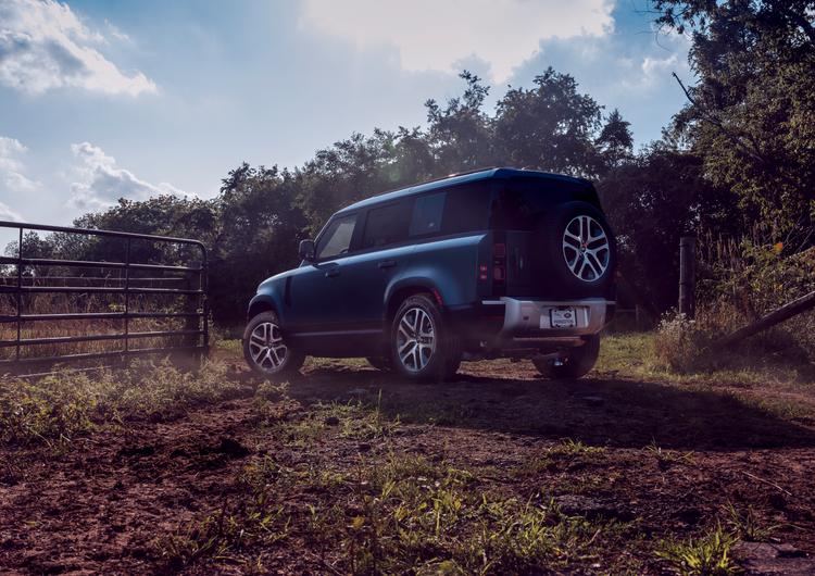 Land Rover Defender