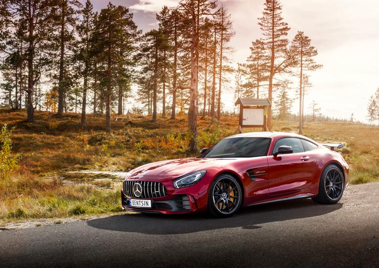 Mercedes AMG GT R