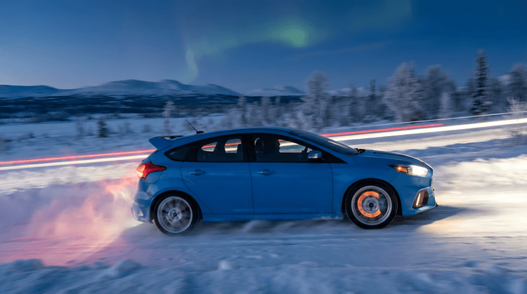 Ford Focus RS Arctic Aurora Drift