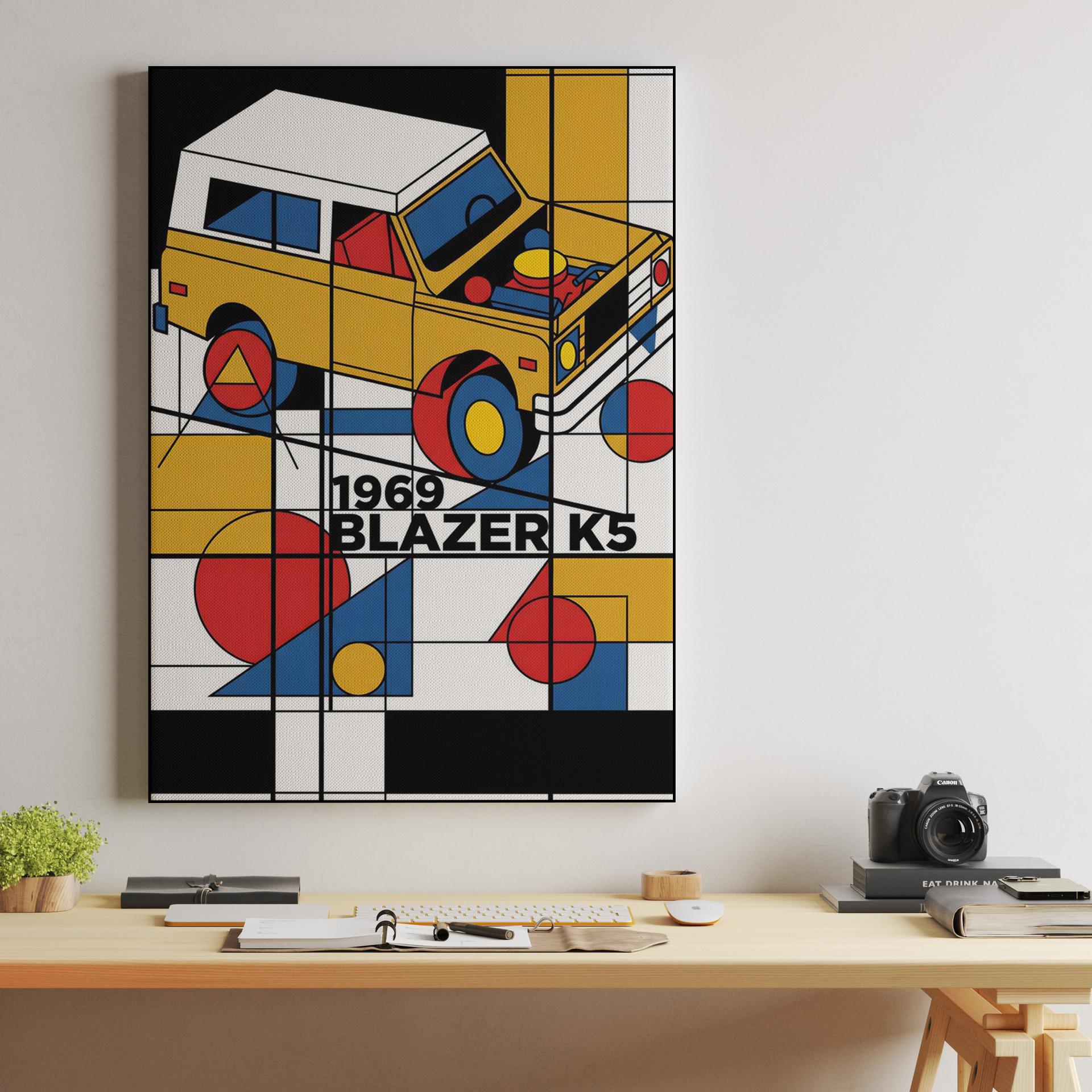 Blazer K5: De Stijl Composition
